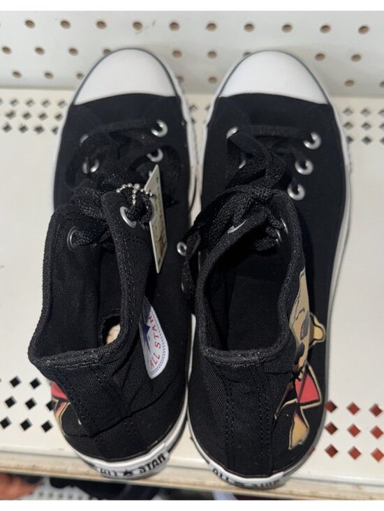 Athletic_Shoes